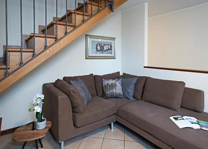 Il Borgo 48 - Regarda Travel