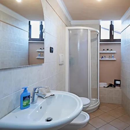 Il Borgo 48 - Regarda Travel