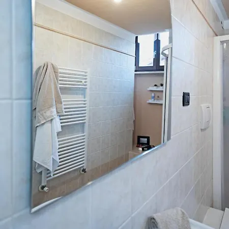 Il Borgo 48 - Regarda Travel Bardolino