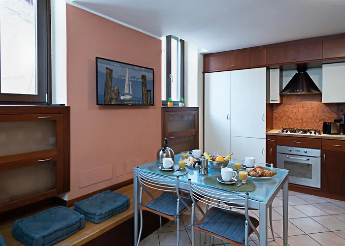 Il Borgo 48 - Regarda Travel شقة باردولينو